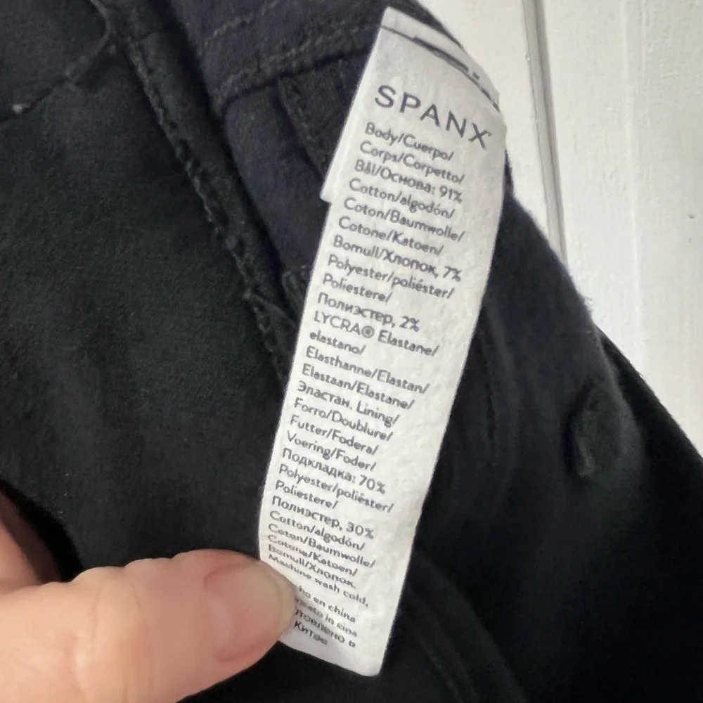 Spanx Black every wear ankle Jeans medium petite